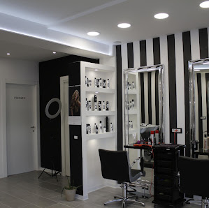 Immagine VREVOLUTION PARRUCCHIERE ED ESTETICA 2