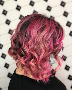 Immagine VREVOLUTION PARRUCCHIERE ED ESTETICA 4