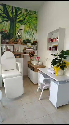 Immagine Rosella Corda - Estetica e Cosmesi Naturale Ortodermica/CA 3