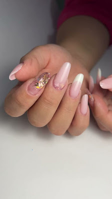 Immagine Vlada Kharchenko Vladissima non solo unghie 3