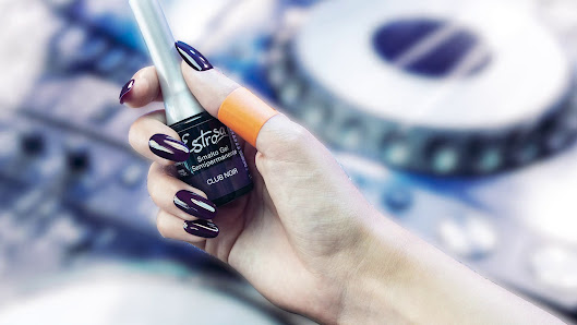 Immagine Nujé Parrucchieri Centro Estetico Unghie 3