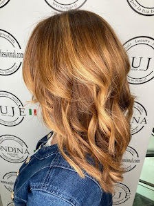 Immagine Nujé Parrucchieri Centro Estetico Unghie 5