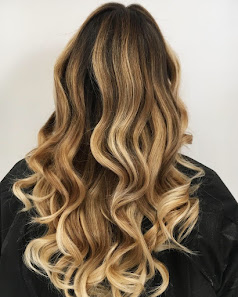 Immagine Marilyn Hair and Beauty Lacco Ameno 3