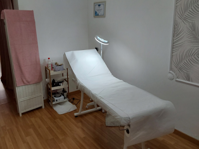 Immagine Glow Up - Ilaria Mazzullo Nails Artist Estetica Silvia 3