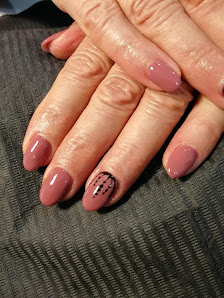 Immagine Jolie Tattoo Piercing Estetica 3