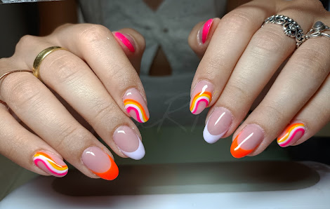 Immagine Ylaria Nails - Ricostruzione Unghie gel 1