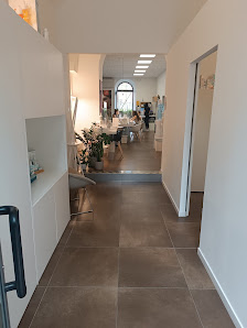 Immagine Easy | nails & beauty - di Cuozzo Teresa 1