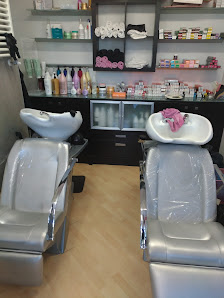 Immagine Dalla Testa ai Piedi 1