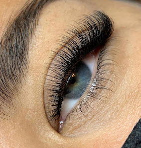 Immagine Art of Beauty | ESTETICA - TRUCCO SEMIPERMANENTE - LASER - ANTI-AGE - DIMAGRIMENTO - PODOCARE 1