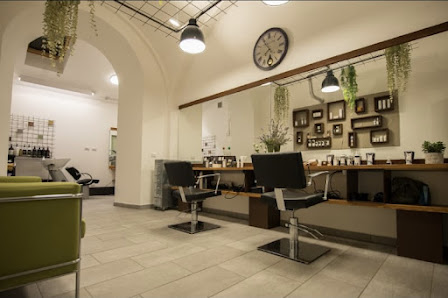 Immagine AL3 Hair & Beauty 2