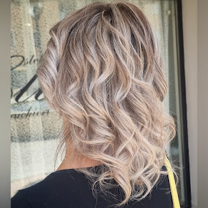 Immagine Elite Parrucchieri Estetica specializzati nella cura del capello 1