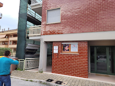 Immagine Artestetica di Pagliaroli Adele 3