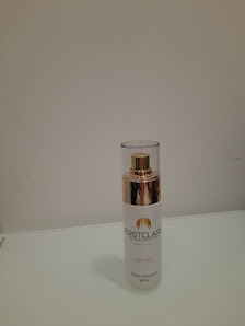 Immagine First Class - Bellezza in prima linea 1