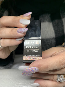 Immagine Cover Nails by MySelf di Parlati Monica 2