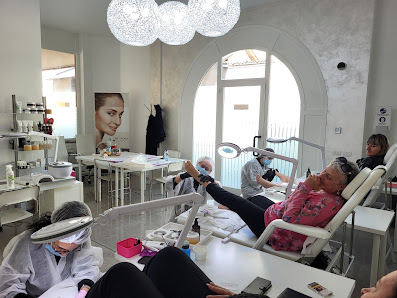 Immagine Master Nail Arts di Dorina Vancea 4