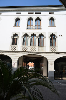 Immagine B2 Laser Clinic di Estetica Fabbiana - Epilazione Laser 2