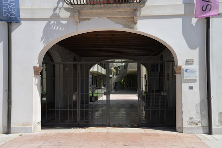 Immagine B2 Laser Clinic di Estetica Fabbiana - Epilazione Laser 2