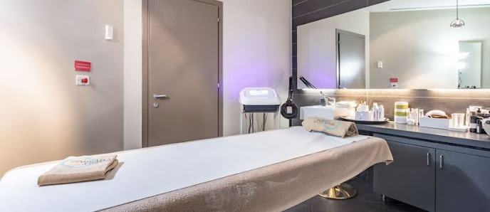 Immagine Queen Estetica Diversa 1