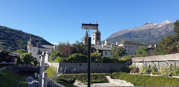 Immagine Lo Zen Massage - Massaggi- Yoga- Meditazione 1