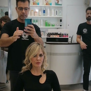 Immagine GIMARO' PARRUCCHIERI ESTETICA hair and beauty barber shop 4
