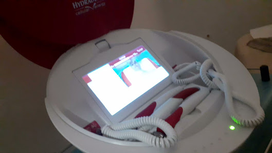 Immagine Centro estetico e benessere Con Stile - Simona Stara via Eleonora d'Arborea n.4 Assemini 4