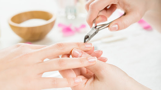 Immagine Rinascita Centro Benessere Genova - Spa Pulizia del Viso Massaggi Manicure e Pedicure Genova 2