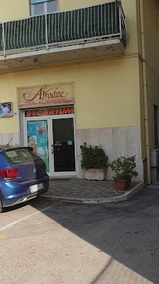 Immagine Afrodite Di Cappello Francesca 3