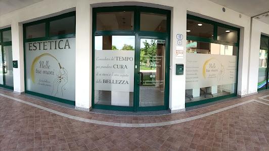 Immagine ESTETICA NELLE TUE MANI 2