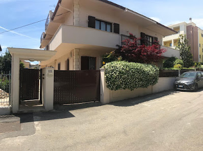 Immagine Profilo Di Donna Di Luciani Viviana 1