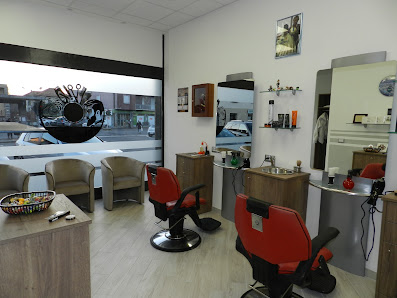 Immagine Luisa Charme - Acconciatura Estetica - Parrucchiere Unisex 4