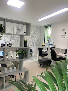 Immagine J&B Saloon and Products Monza 1