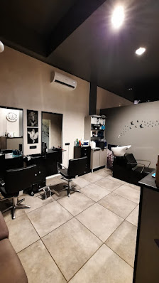 Immagine Estetica Benessere Dimagrimento e Acconciatura cura del capello IMMAGINE 1