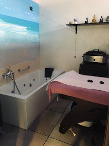 Immagine Estetica Benessere Dimagrimento e Acconciatura cura del capello IMMAGINE 2