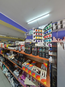 Immagine CDR - FORNITURE PER PARRUCCHIERI PRODOTTI PROFESSIONALI PER CENTRI ESTETICI 4