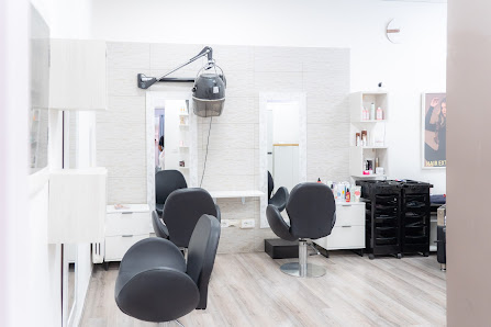 Immagine Bella Estetica e Parrucchieri - Il Tuo Centro Estetico di Fiducia a Pesaro 5