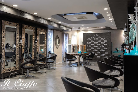 Immagine Acconciature Il Ciuffo Centro Estetico e Benessere 4
