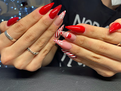 Immagine CALALUNA Beauty Center - Estetica - Solarium - Epilazione permanente 1