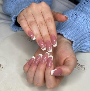 Immagine Estetica Le Mani... E 1