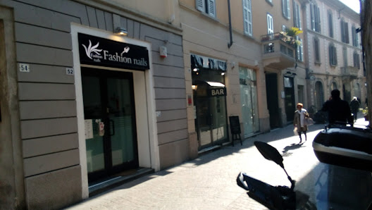 Immagine fashion nails 4