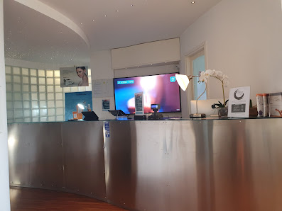 Immagine B2 Laser Clinic di Estetica Fabbiana - Epilazione Laser 2