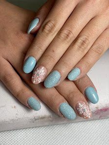 Immagine Queen Nails 4